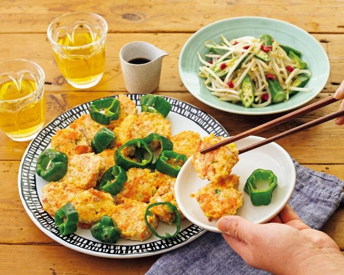 ピーマンと豆腐バーグ料理