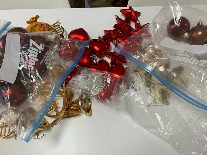 ジップロックにオーナメントを収納