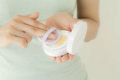 この春注目のクッションファンデーションで、ふんわりツヤ肌に！