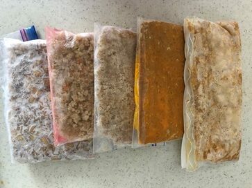 ひき肉の冷凍ストックで留守の日が救われる。端っこ野菜で丼に