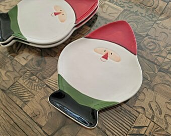 フライングタイガーのクリスマス食器＆雑貨。660円サンタ皿がイチオシの理由