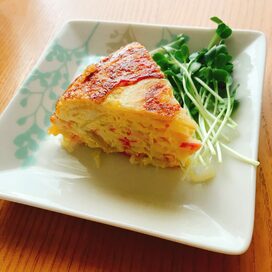 ふっくら卵の「中華風キッシュ」が、炊飯器に入れるだけでできた