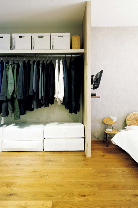 寝室奥のマルチスペース