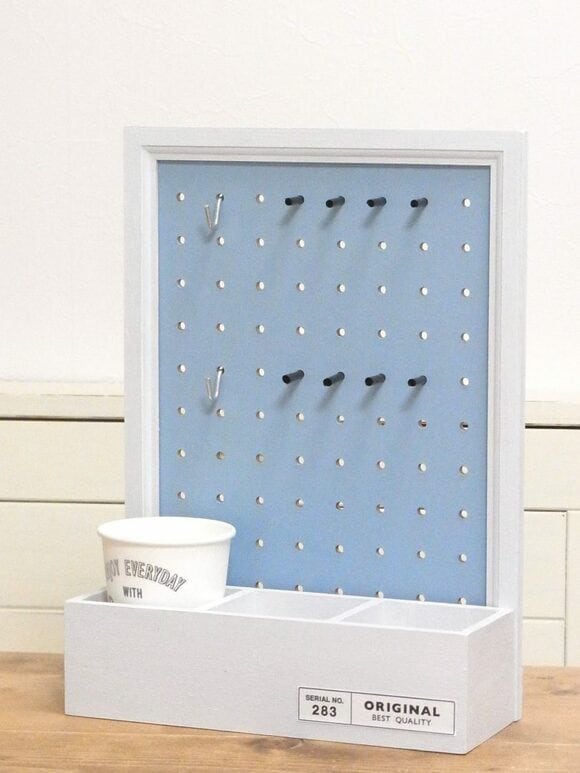 パンチングボードを取りつける