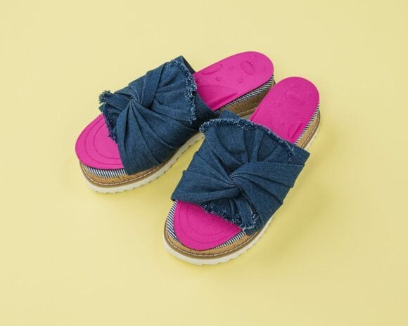 ピンクのインソールを合わせて