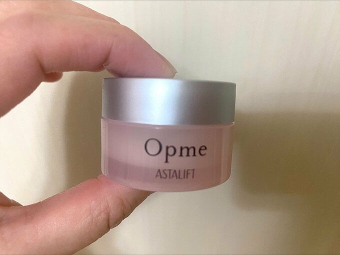 (化粧水、乳液、クリームをもし運ぶ必要なし!『アスタリフトオプミージェル』(富士フイルムヘルスケアラボラトリー))