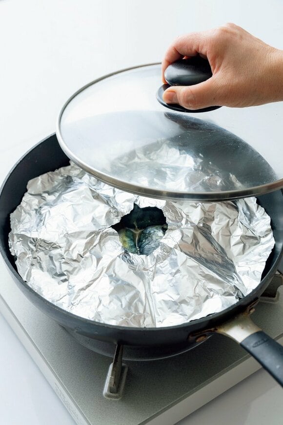 フライパンにアルミホイル