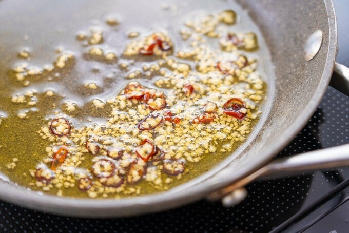 オイルを熱する