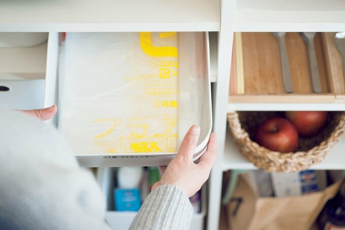 ケースに黄色ゴミ袋