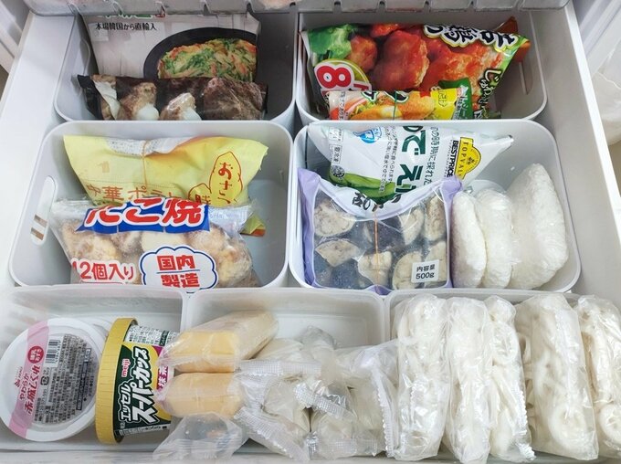 深い引き出しには冷凍食品
