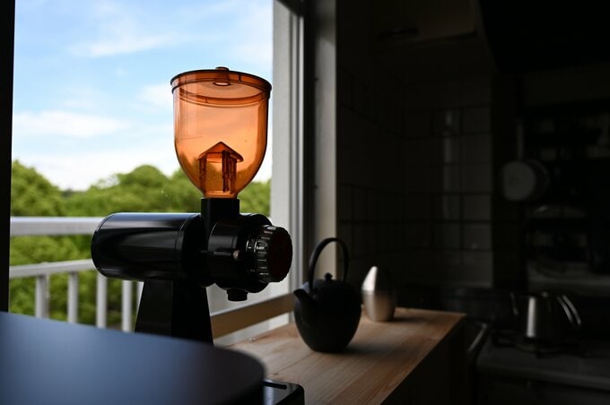 緑を眺めながらコーヒーをいれる時間は、とてもぜいたく