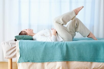 無理なく10kgやせられた「ゆるっとストレッチ」7つ。寝ながら運動でおなか回りすっきり