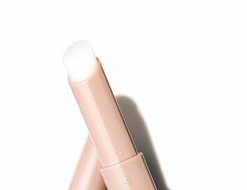 リップクリーム感覚のスクラブで唇ケア。乾燥する季節におすすめ