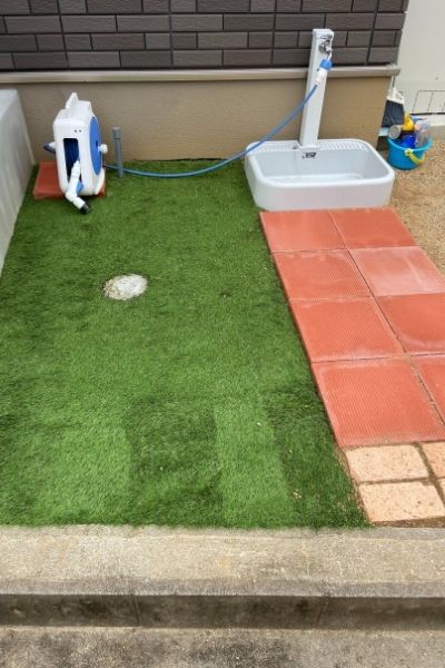 レンガも敷くことに