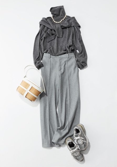 グレーのコーデ