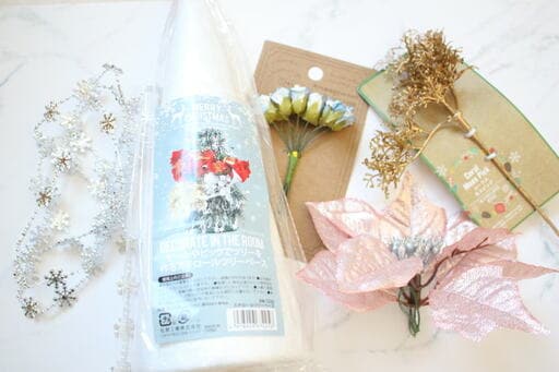 テーブルサイズのクリスマスツリー