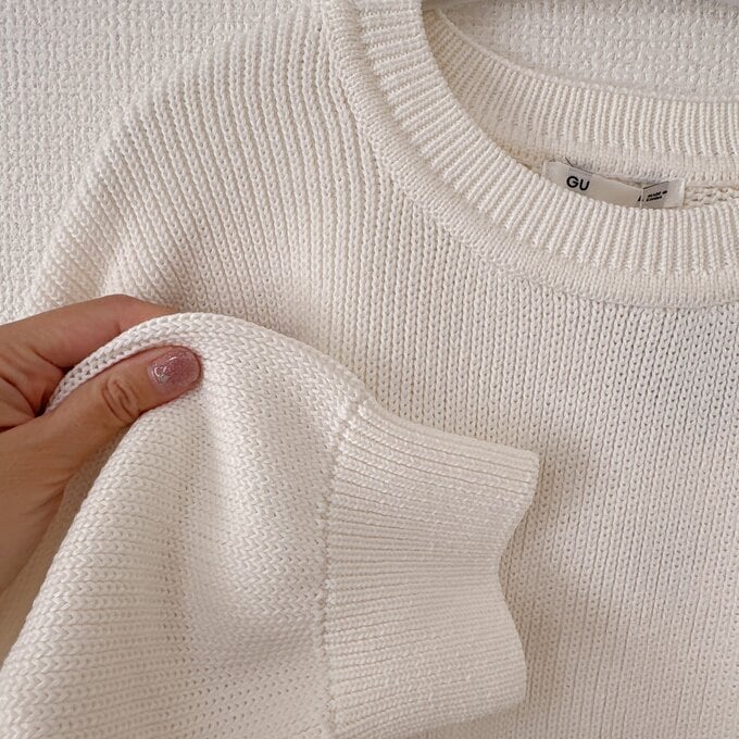 GU「リリヤーンクルーネックセーター」