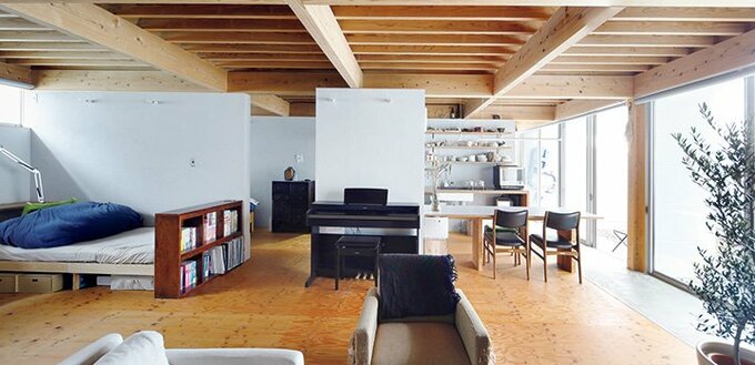 珪藻土塗りの壁面はDIYで