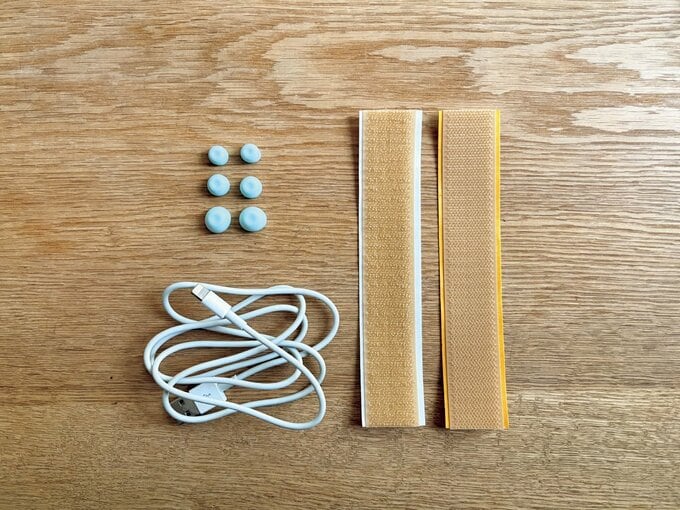 手芸用マジックテープ、イヤーピース、充電コード