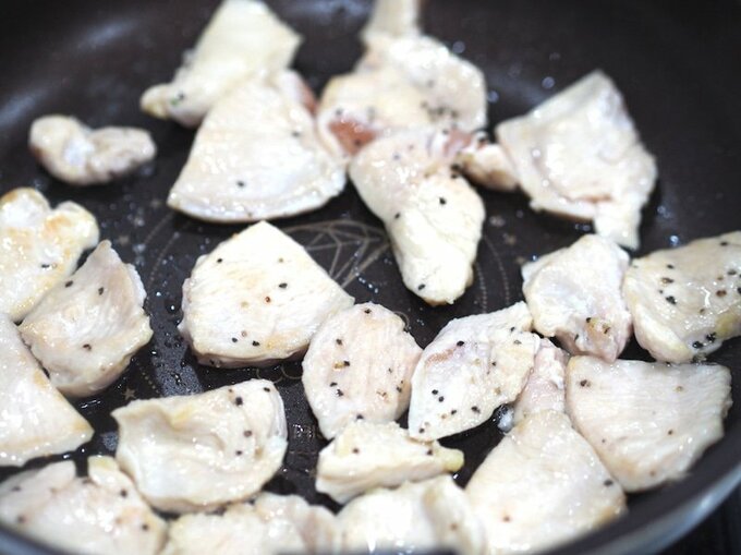 鶏胸肉いためる