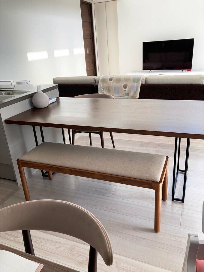 背景が写ってウェブ会議がしづらい