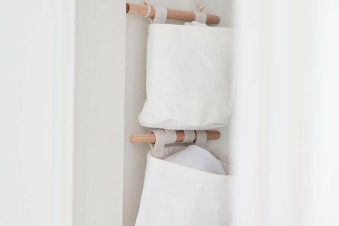 白いバスケット