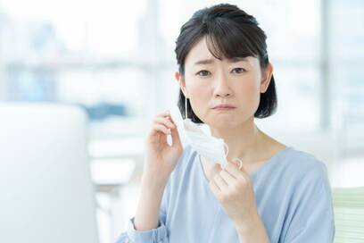 「マスク生活で口がくさくなった」が増加。隠れドライマウスのチェック法