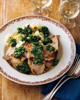 ロースト豚の春菊ソースがけ。低糖質、おいしい、映えの三拍子