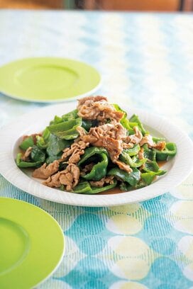 豚こまのチンジャオロース。さっぱりした酸味で食欲もアップ！