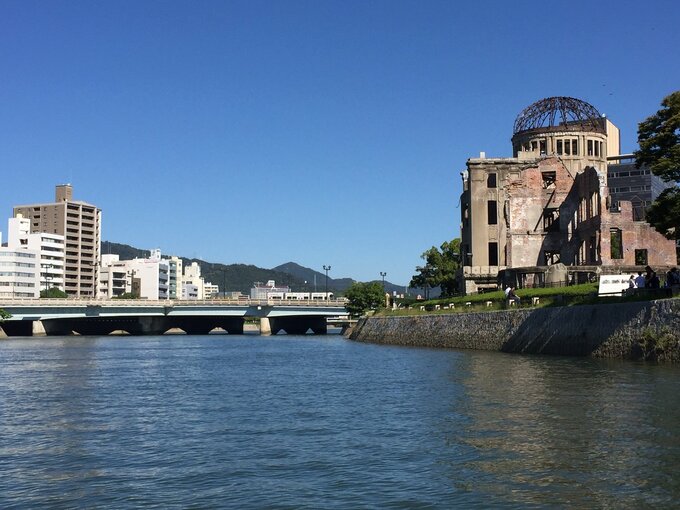 川
