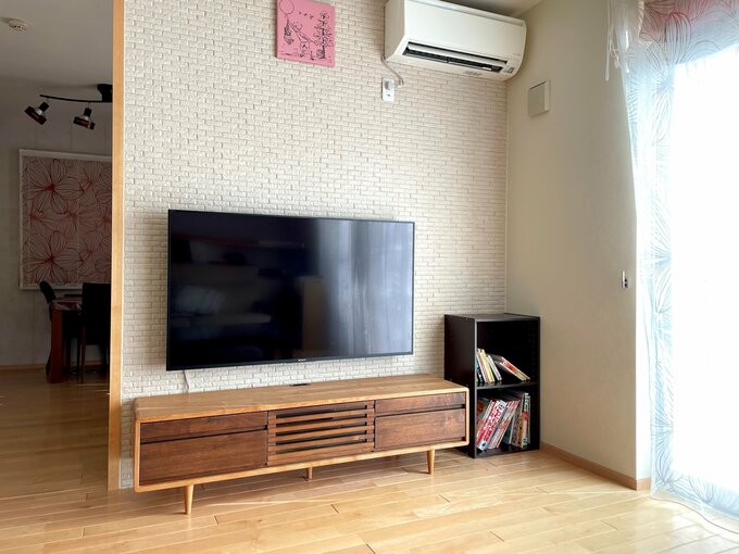 壁かけテレビとテレビ台