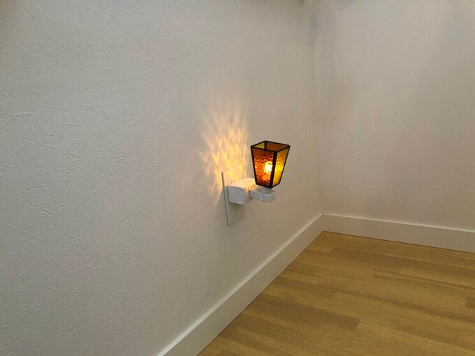 踊り場のライト