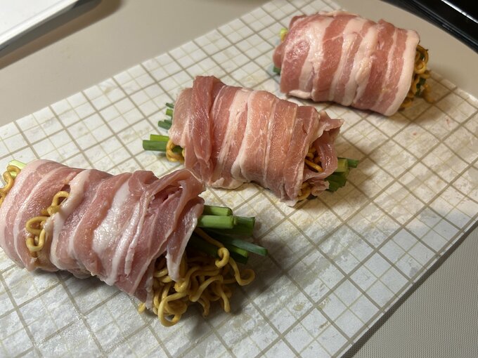 ラーメンの豚肉巻き 3つ