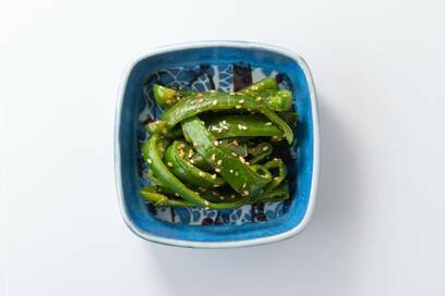 ピーマンを大量消費！最低限の調味料でつくれる簡単おかず