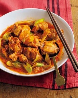 レンジでつくるチーズタッカルビ。ひとりランチにもうれしい手軽さ