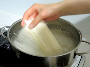 水洗いをして水気を切っておく