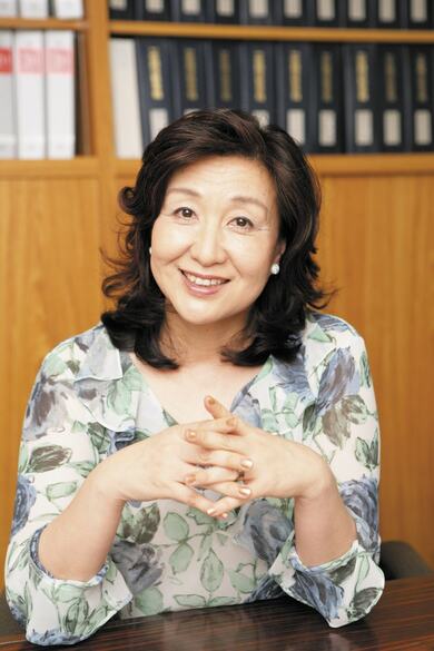 今年の新作から定番まで！ 写真](1ページ目)弁護士・住田裕子さん「小学生の頃は、にぎやか 語学+参考書