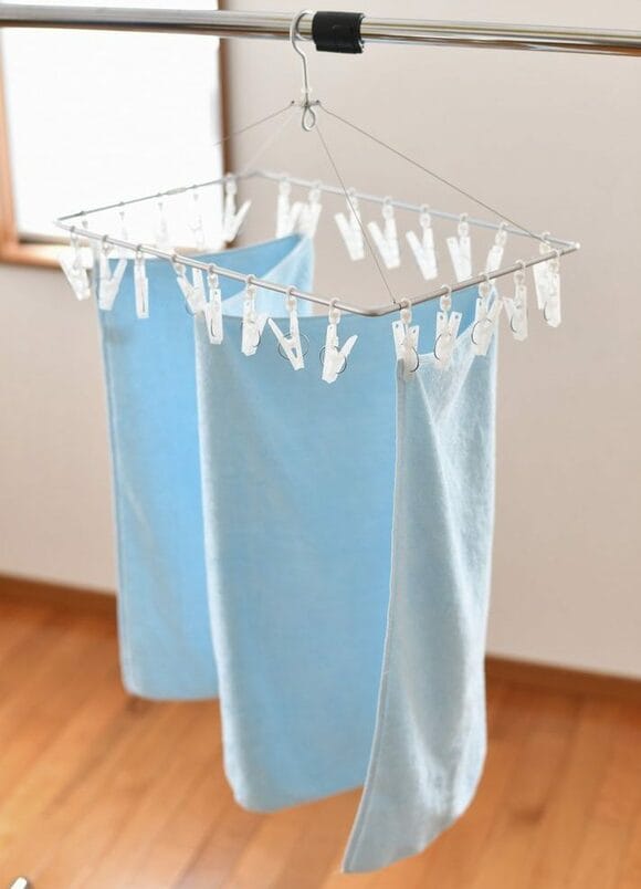 バスタオルなど大きなものはじゃばら干しで