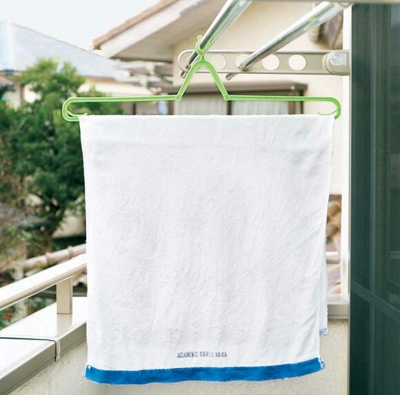 コンパクトにしまえる。タオルハンガー