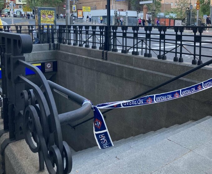 入れない地下鉄