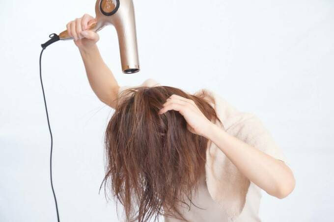 頭を下げて乾かす