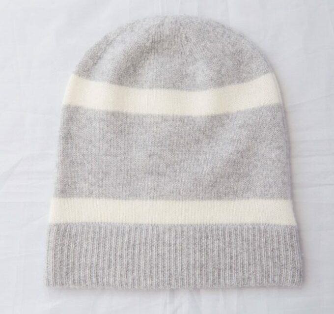 ニットの帽子