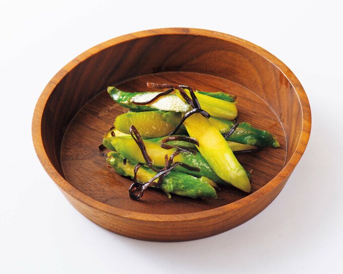 アスパラの塩昆布炒め