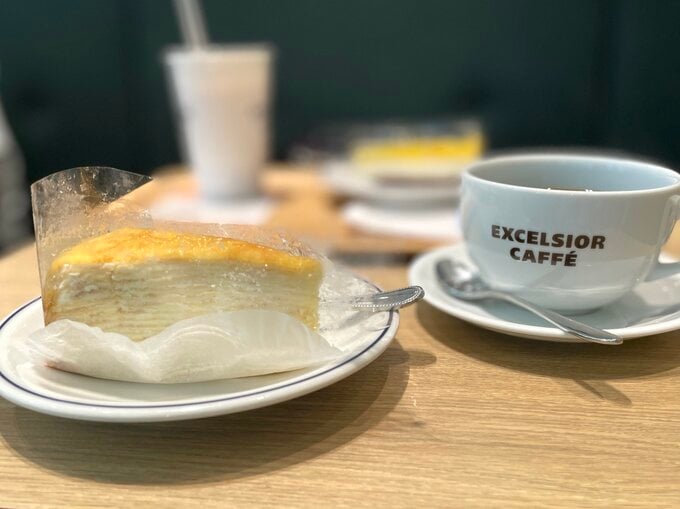 ミルクレープ　コーヒー