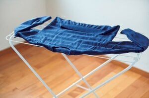 伸びずに乾くようひと晩平干しに