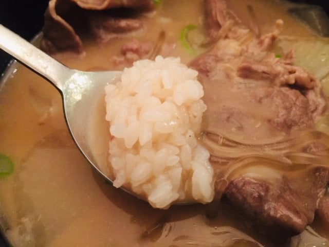 お鍋にご飯を投入