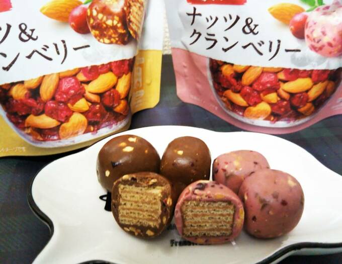 おなじみのキットカットも形が新しい!