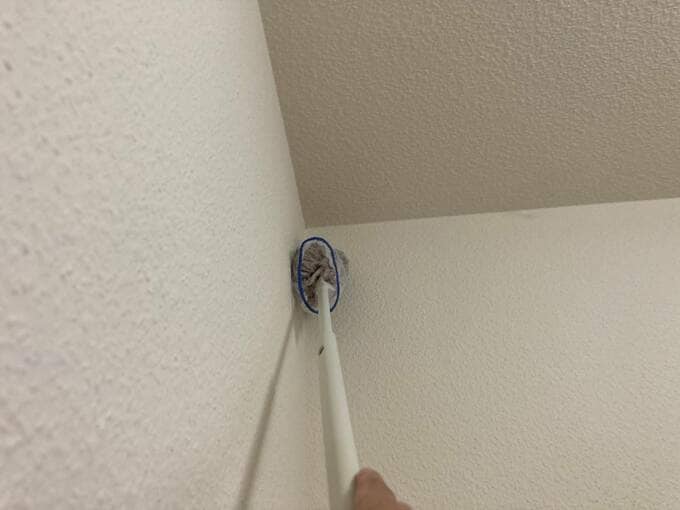 天井の隅