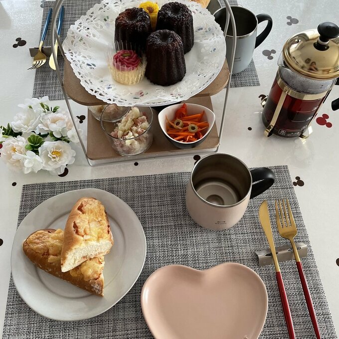 手作りパンやスイーツで!