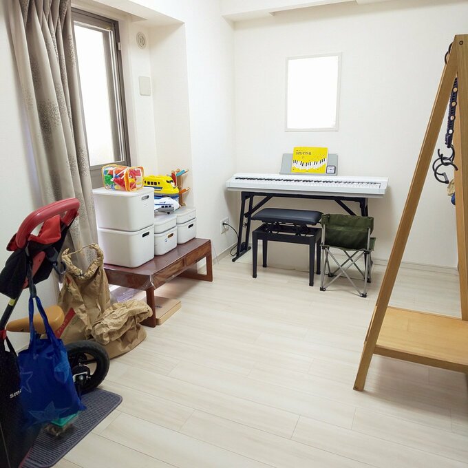 片づける前の子ども部屋